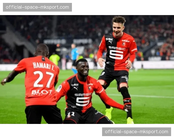 战术分析：为何本赛季法甲中下游球队主场拿分率显著提升